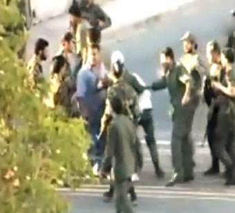 مشاهدات وقصص من داخل سجون النظام السوري