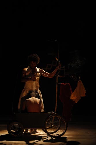 Bringing the White Sea (Baħar Abjad) to Theatre
