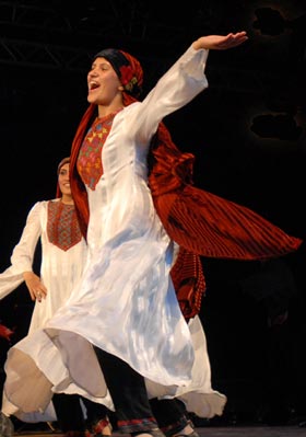 Les jeunes artistes palestiniennes composent avec les interdits