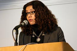 «Quel est l’intérêt d’écrire si je ne peux pas m’adresser aux lecteurs du monde arabe?»