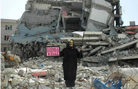 Survivre sous les décombres