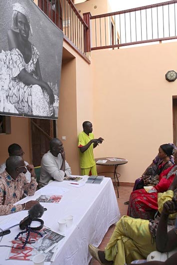 //il y eut... le courage de tous ceux qui vinrent témoigner spontanément, l'écoute du public Saint-Louisien venu nombreux