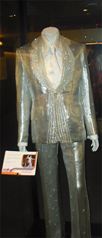 //Un costume de scène ayant appartenu à Claude François