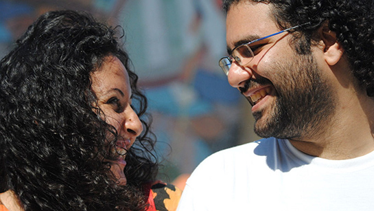//Alaa Abdel Fattah et sa femme Manal. Crédit image : Lilian Wagdy 