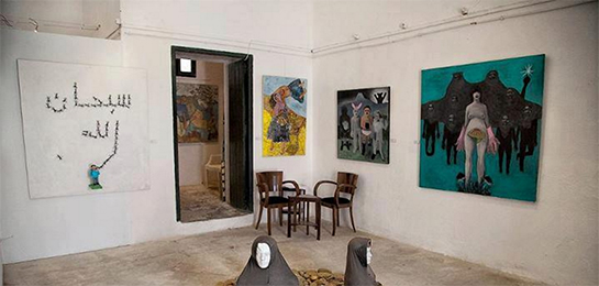 //Oeuvres exposées au Palais Al Abdelia en 2012, qui ont ayant succité la polémique et provoqué la colère des salafistes. Photo publiée sur internet. 