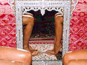 //Photos de "Mes yeux, ta dent,... nos jambes..." 2002