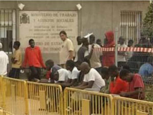 Algeria, gas e petrolio non fermano gli emigrati