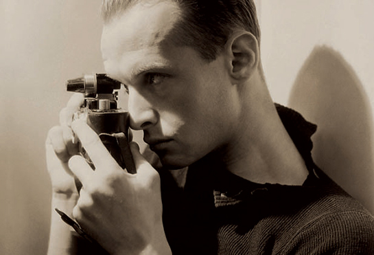 //Henri Cartier-Bresson, New York, dettaglio (1935) | foto di George Hoyningen-Hune 