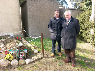 //Il sindaco Carmello Cucci e il custode Giuseppe Morgano 