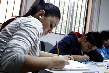 //Studenti in aula a Murcia