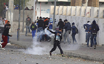 //Proteste a Kasserine, Tunisia. Reuters