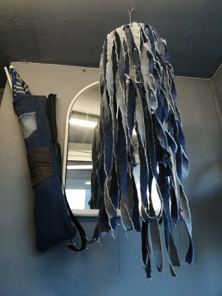 vieux jean customisation réemploi recyclerie au bonheur des bennes St-Nazaire 44