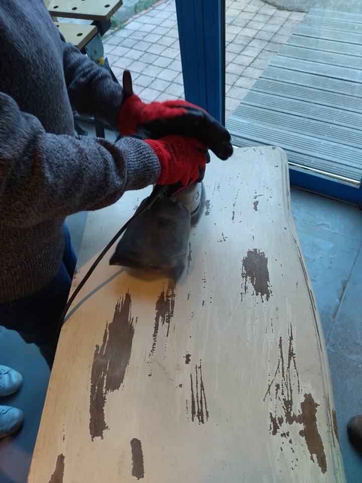 Customisation relooking meubles ponçage peinture recyclerie réemploi au bonheur des bennes saint nazaire 44