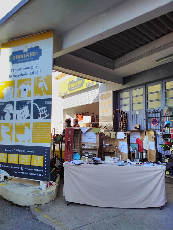 stand zéro dechet saint nazaire consommer mieux réemploi recyclerie au bonheur des bennes 44