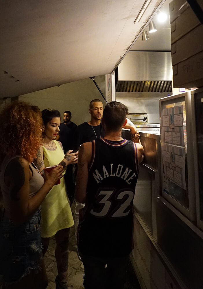 LIFESTYLE / FOOD TRUCK :: LE TEMPS D’UN BURGER  | Star Wax Magazine
