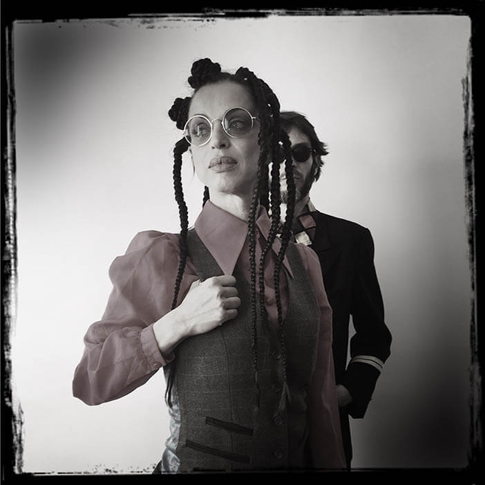 SISKA & ADELO BASILEUS / INTERVIEW MAUVAISE GRAINE | Star Wax Magazine