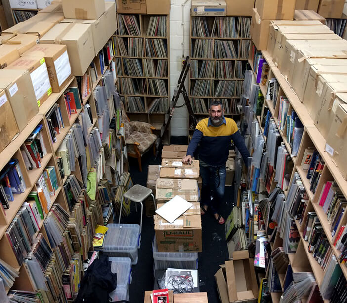 INTERVIEW / STUART BAKER OU L’ART DE COMPILER… | Star Wax Magazine
