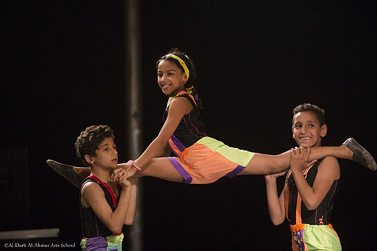Al-Darb Al-Ahmar Arts School : le cirque et la musique comme alternative | Babelmed