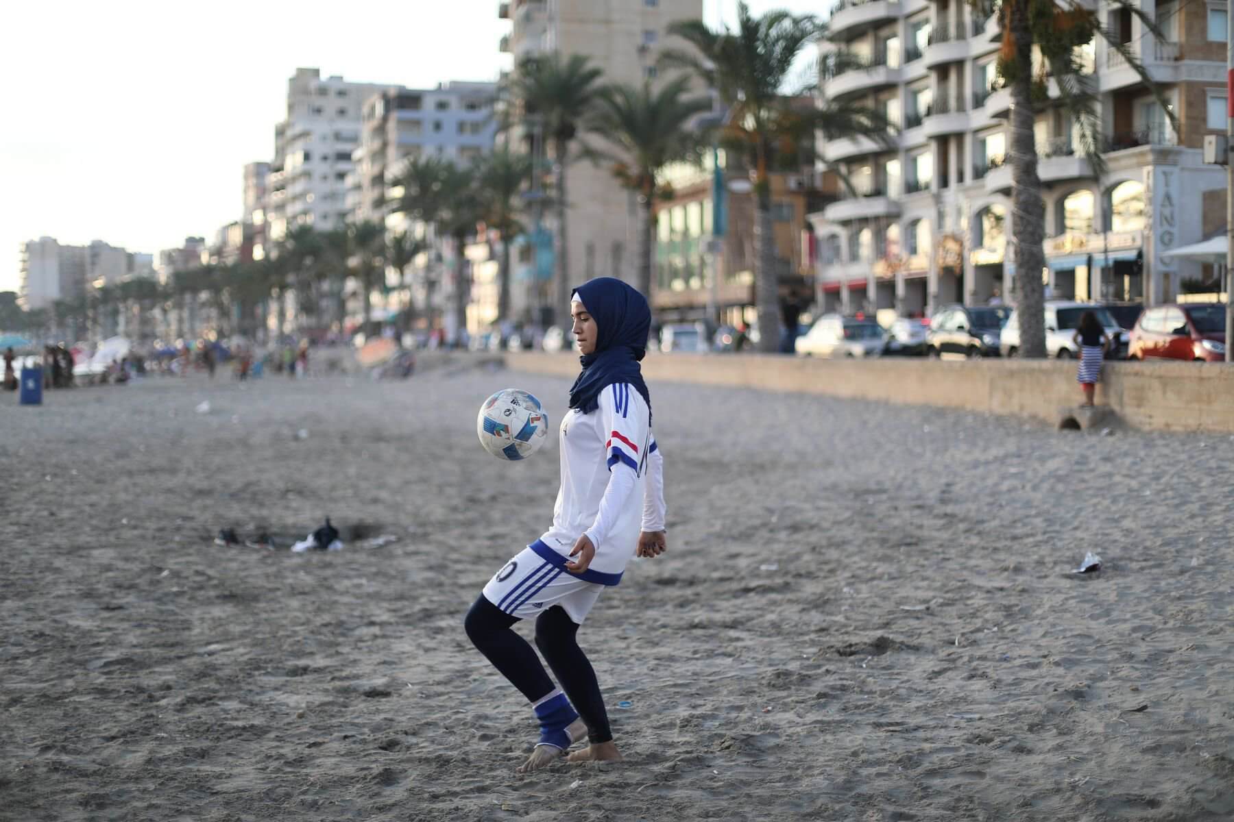 Football in Tyre | Both Nomads