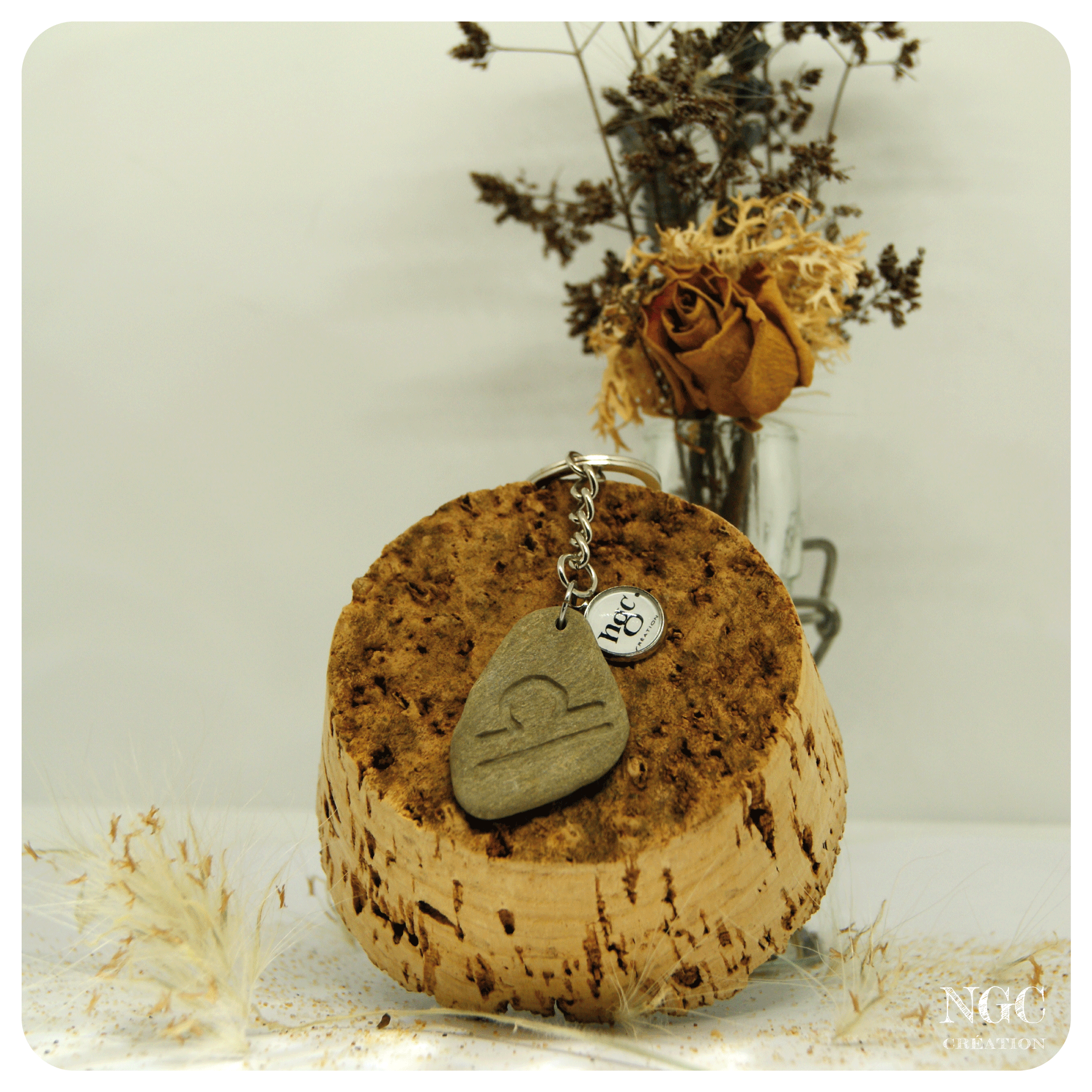 Porte-clés Balance, galet naturel | Ngc Création