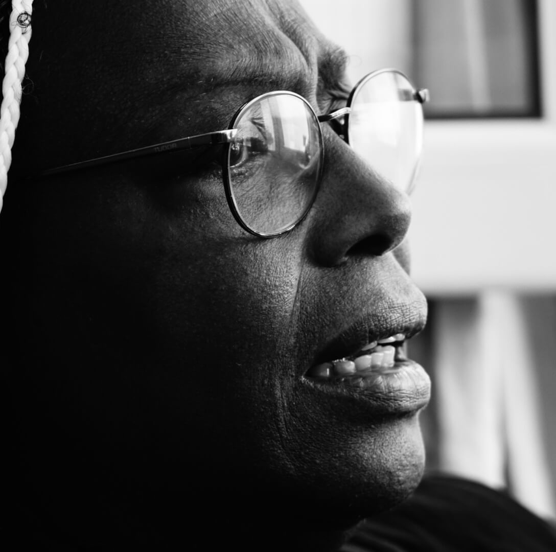 Le combat de Saadia Mosbah contre l’invisibilité des Tunisiens noirs | Babelmed