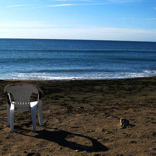 Chair waiting | Babelmed