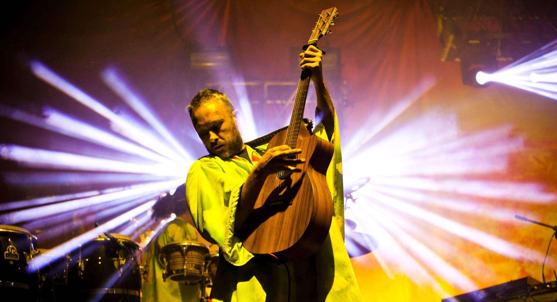 INTERVIEW SIMON RATCLIFFE / VILLAGE OF THE SUN | Star Wax Magazine