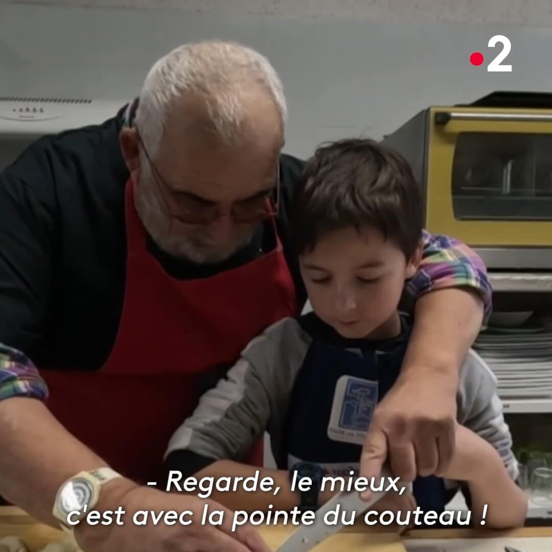 Ces seniors transmettent leur savoir-faire à des enfants | 👦🧓 | L'Outil en Main France