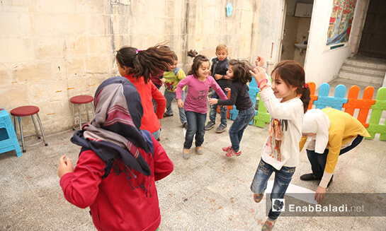 Teatro e recitazione: una via per la pace dentro Basmeh & Zeitooneh | Babelmed