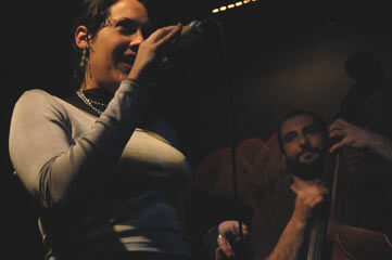 Clara Luna, la voix barcelonaise du Soul, du jazz et de la Bossanova | Babelmed