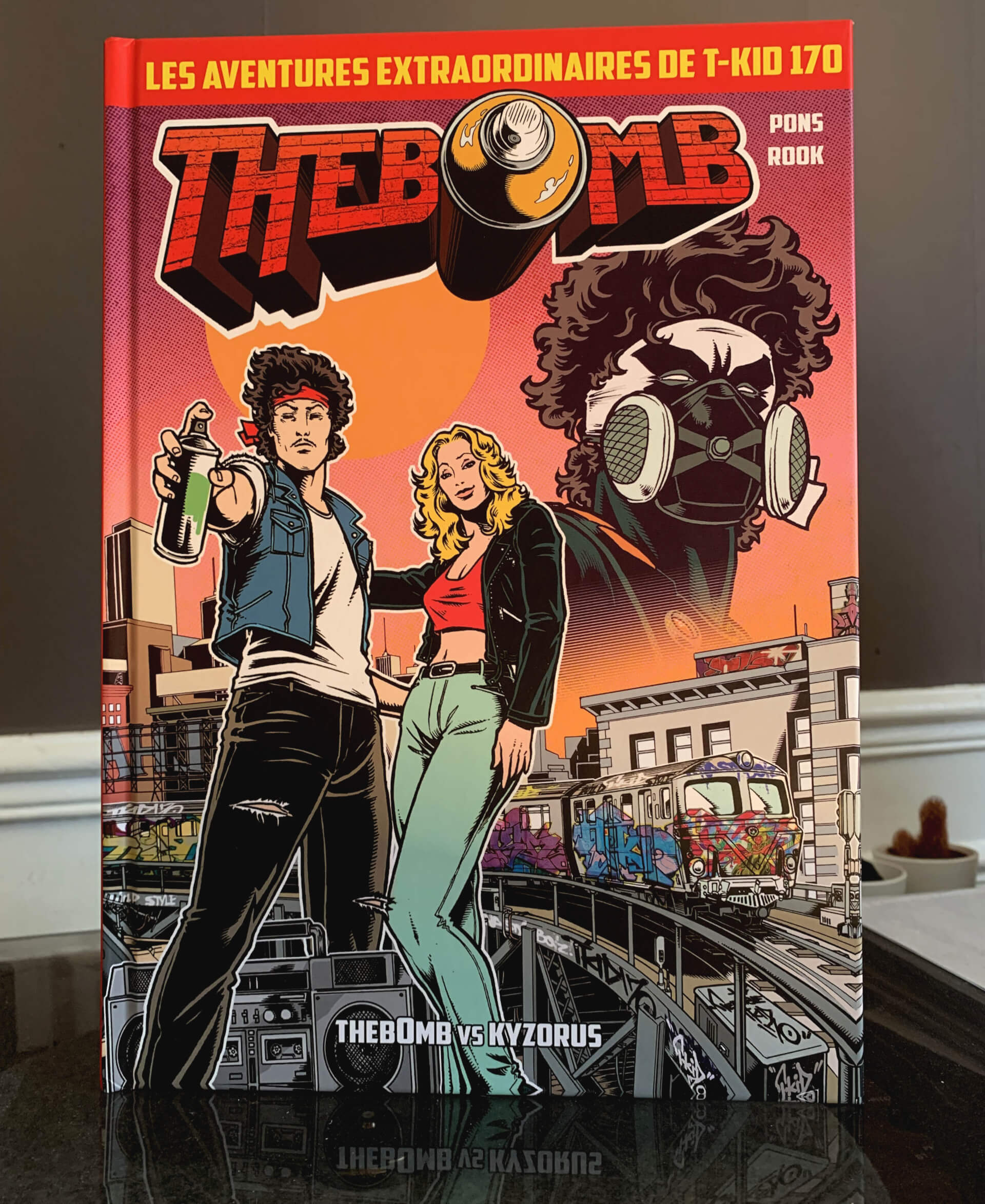 THEBOMB VS KYZORUS | Star Wax Magazine