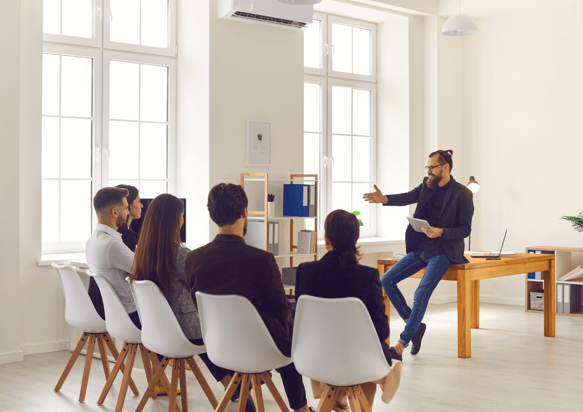 Stand-up et Leadership : Les techniques de la scène au service du management | Le Trac