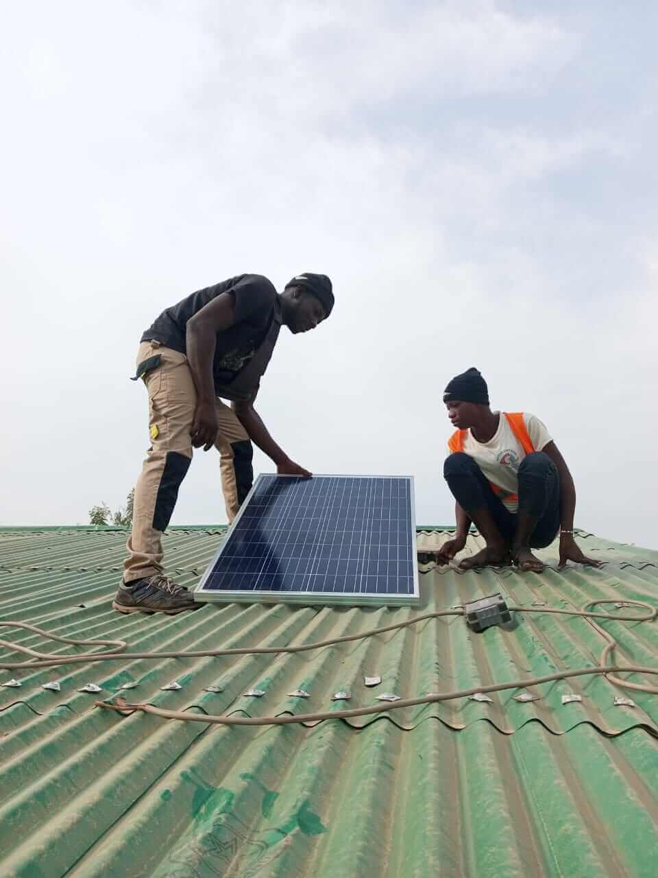 Eclairage solaire d’écoles primaires | Sourires d'Enfants