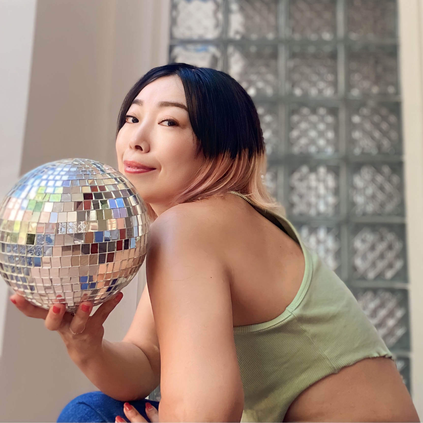 YOKOSUN アリス | Star Wax Magazine
