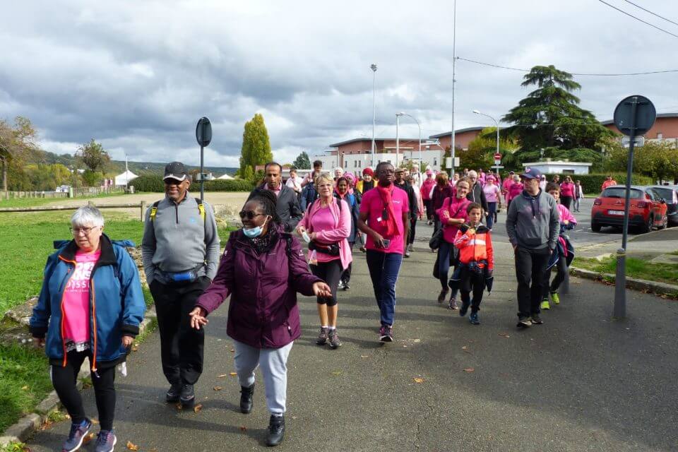 Les Mureaux : plus d'une centaine de marcheurs réunis contre le cancer du sein | IMR - Illumine Mes Rêves