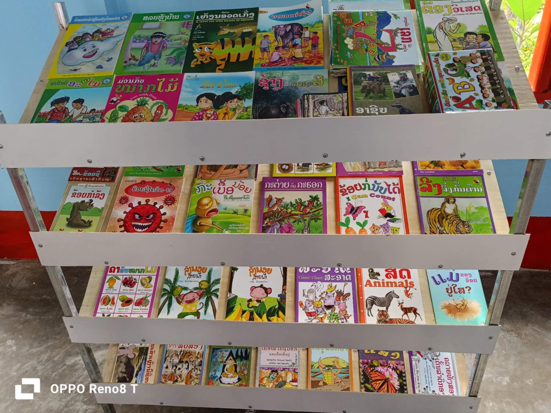 Laos - Ouverture de notre deuxième bibliothèque scolaire | Sourires d'Enfants