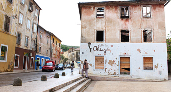 Obrovac, una città fantasma tra i parchi naturali di Croazia | Babelmed