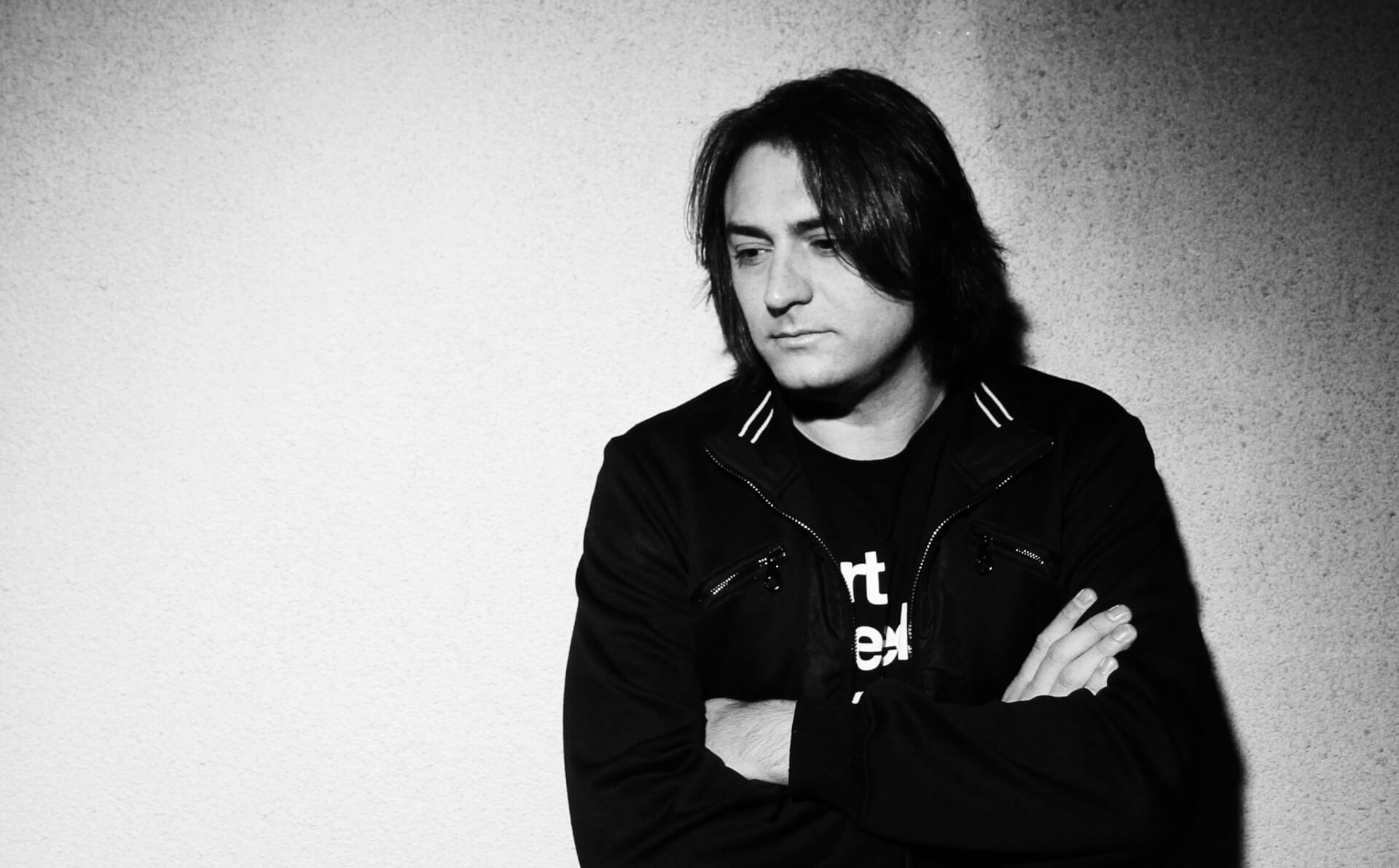 CHRIS GAVIN | Star Wax Magazine