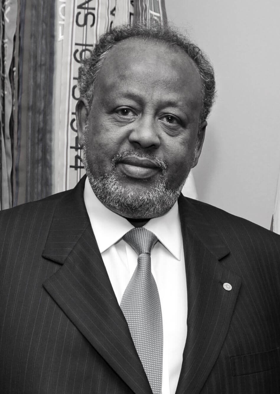 Ismaïl Omar Guelleh | Tournons la Page