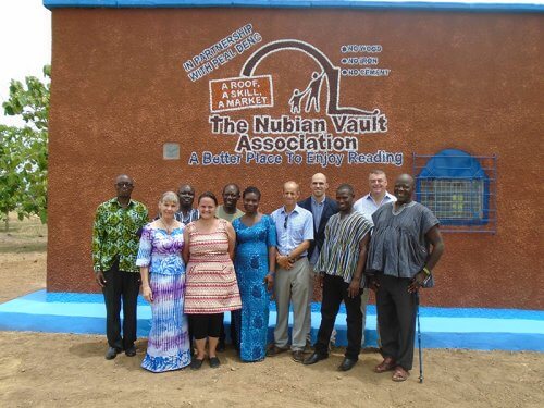 Visite de l’ Ambassadeur de France au Ghana | La Voûte Nubienne
