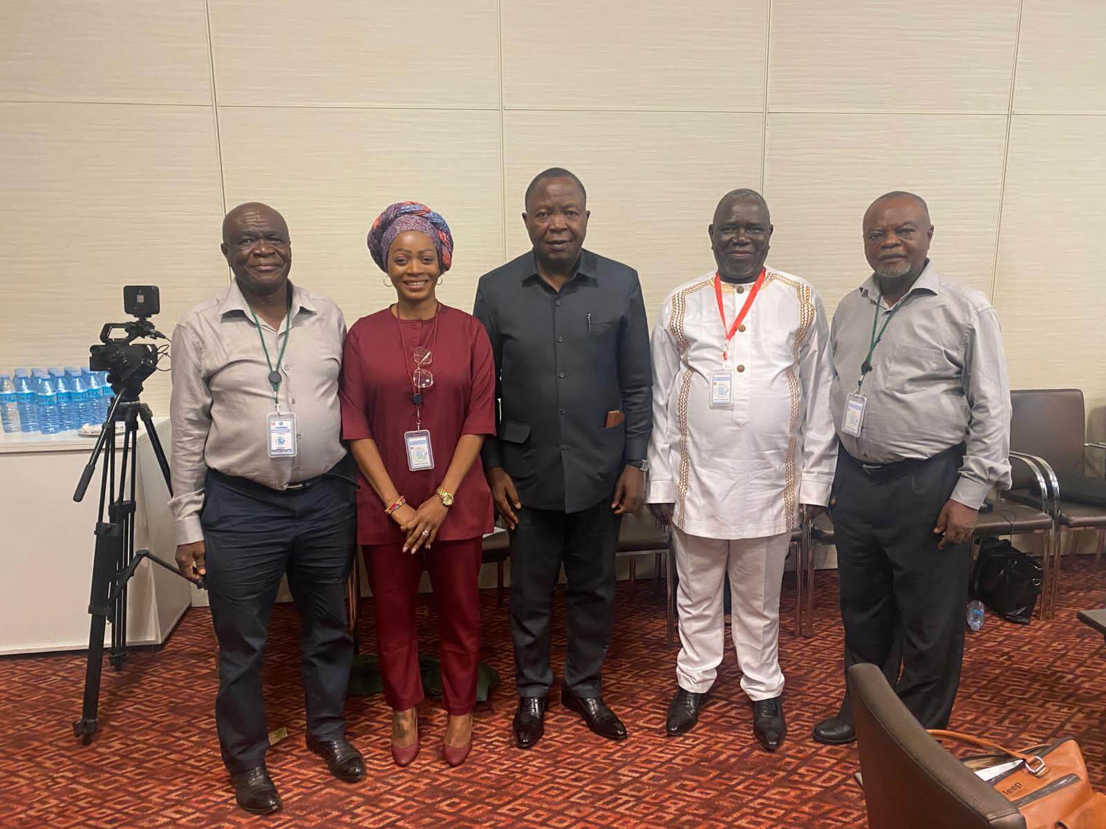 EXPLORER LE RÔLE DE LA SOCIÉTÉ CIVILE AFRICAINE DANS LA PRISE DE DÉCISION EN MATIÈRE D'Intelligence Artificielle   RISQUES, OPPORTUNITÉS ET LACUNES DE GOUVERNANCE LE ROLE DU REPONGAC DANS LA GOUVERNANCE DE L’IA EN AFRIQUE CENTRALE | REPONGAC - Réseau des Plate-formes des ONG de l'Afrique Centrale