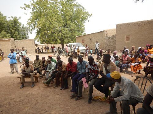 Initiative SE4All : un théâtre forum pour sensibiliser à l’énergie durable au Burkina Faso | La Voûte Nubienne