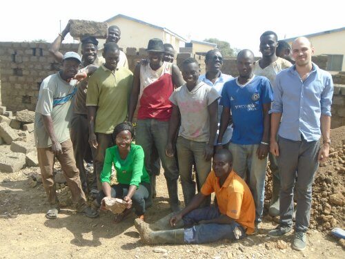 Le premier bâtiment de santé en VN construit au Ghana | La Voûte Nubienne