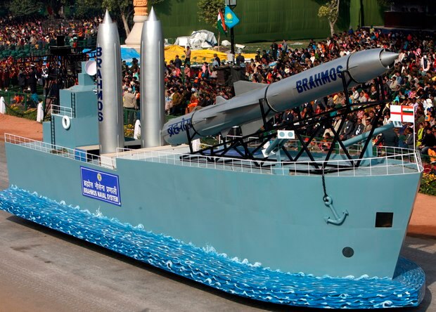 Việt Nam mua các dàn tên lửa BrahMos của Ấn Độ | Vietnam Fraternité