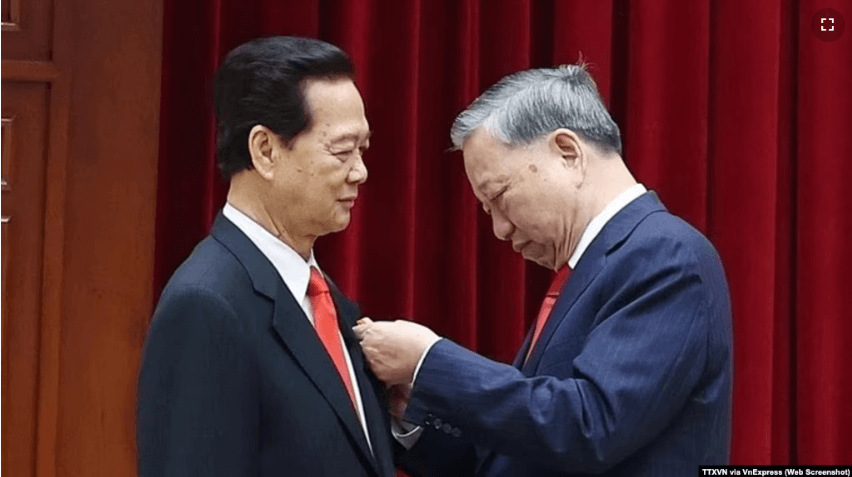 Tô Lâm có hậu ý gì khi trao tặng Huân chương cho những cấp lãnh đạo cũ ? | Vietnam Fraternité
