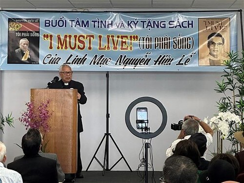 Lễ ra mắt nút ký I Must Live | Vietnam Fraternité