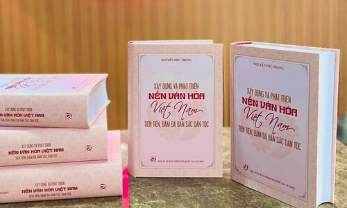 Mở cuộc thi về sách của ông Nguyễn Phú Trọng giúp ích gì ? | Vietnam Fraternité