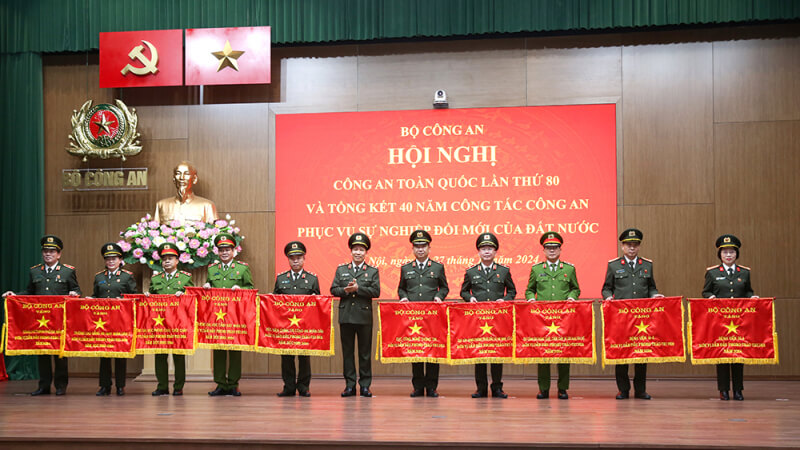 Lương Cường có chấp nhận "buông súng" khi liên tiếp phong tướng cho phe Công an ? | Vietnam Fraternité