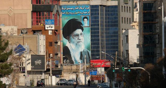 Điểm báo Pháp - Sau cây gậy là củ cà rốt cho Iran ? | Vietnam Fraternité