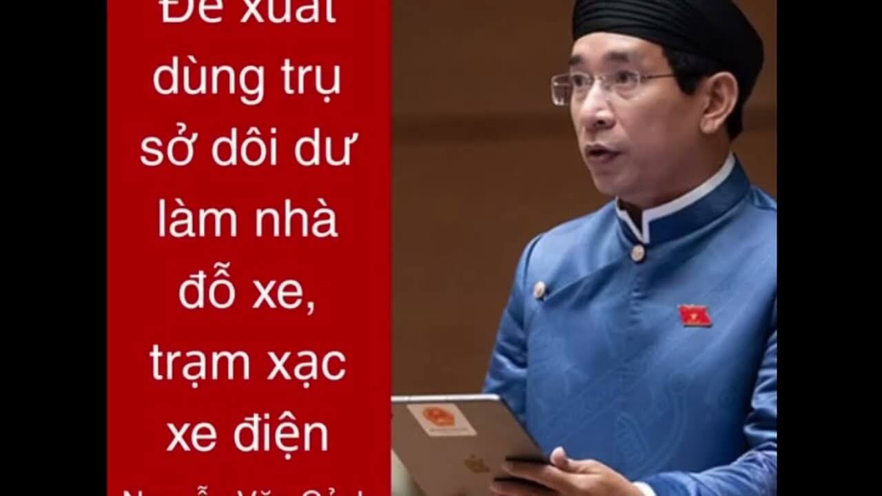 ĐBQH Nguyễn Văn Cảnh cây sáng kiến Bình Định lại khăn xếp áo dài phát biểu rất dị!